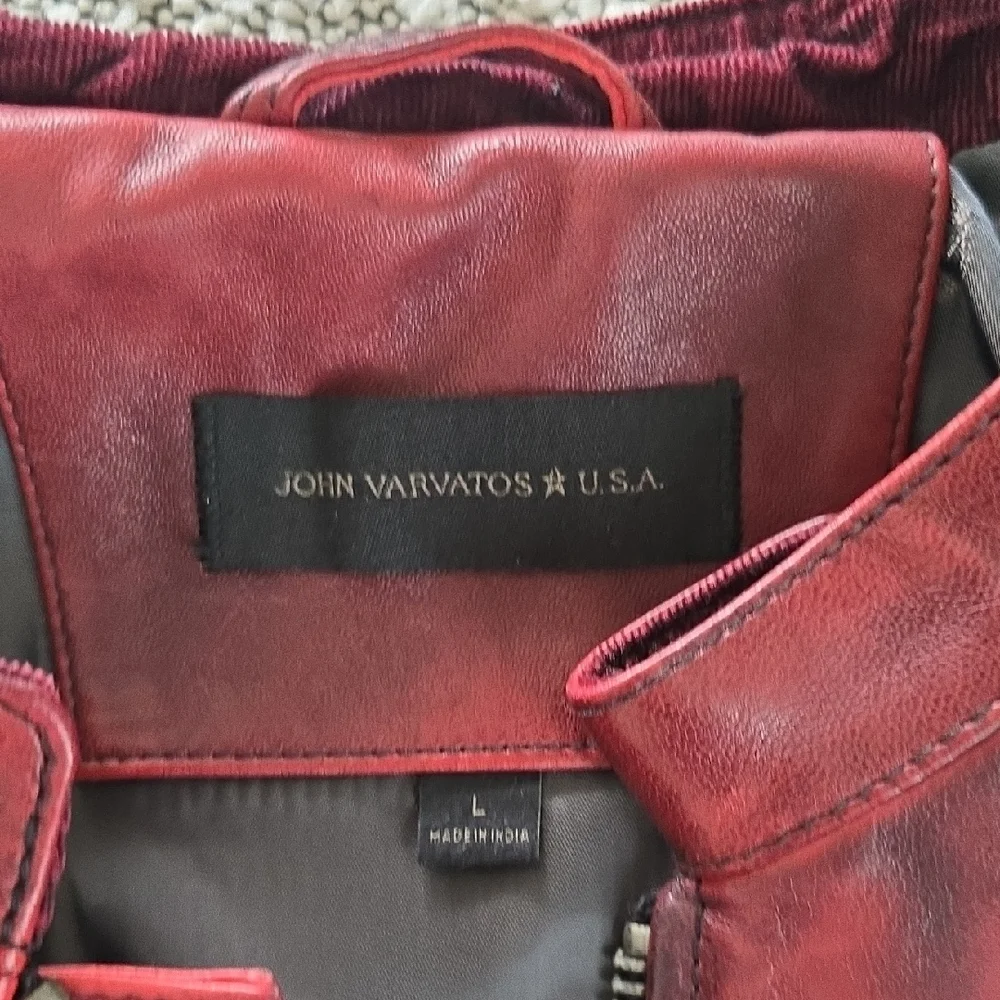 John Varvatos Men's Jacket in Rich Burgundy - Picture 4 of 4